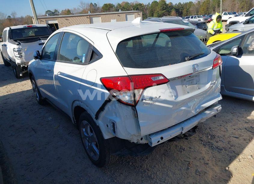 Photo 3 of 2021 Honda Hr-v 2WD LX (VIN 3CZRU5H3XMM732852)