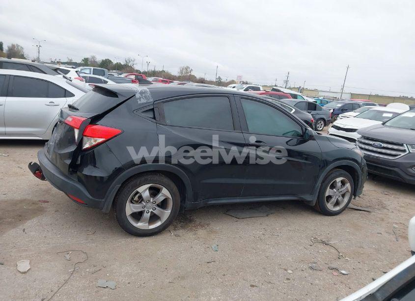 Photo 13 of 2022 Honda Hr-v 2WD LX (VIN 3CZRU5H3XNM705782)