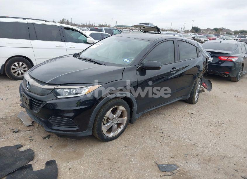 Photo 2 of 2022 Honda Hr-v 2WD LX (VIN 3CZRU5H3XNM705782)