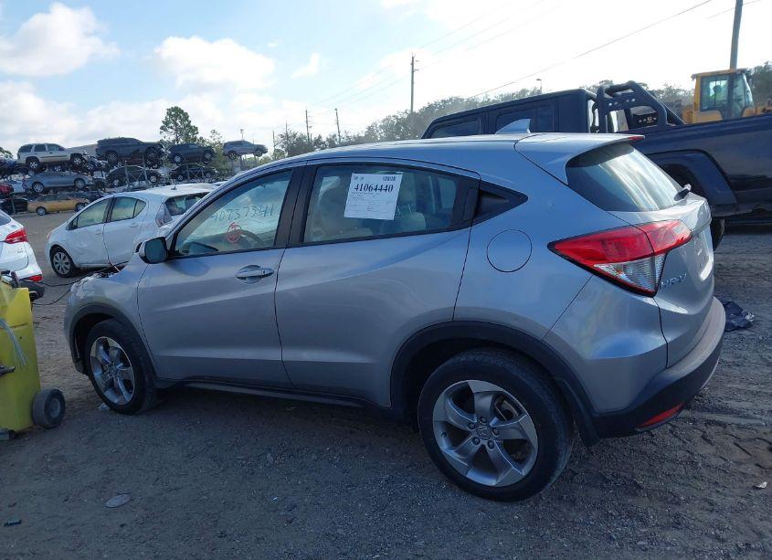 Photo 15 of 2022 Honda Hr-v 2WD LX (VIN 3CZRU5H3XNM720119)