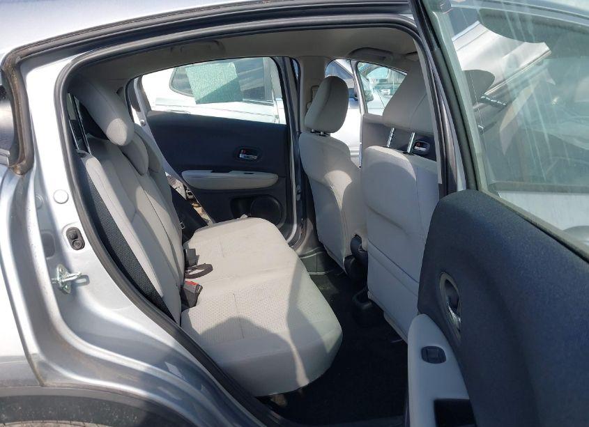 Photo 8 of 2022 Honda Hr-v 2WD LX (VIN 3CZRU5H3XNM720119)