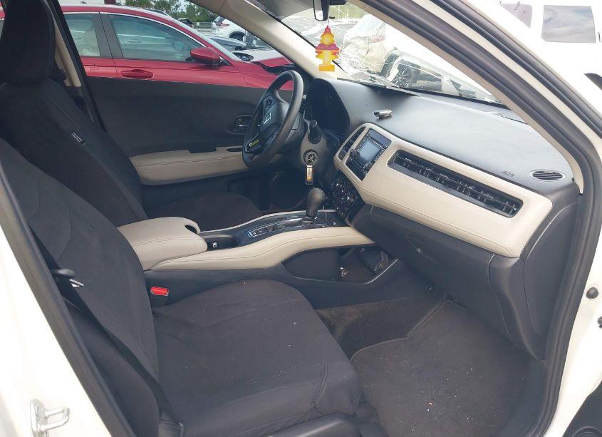 Photo 5 of 2022 Honda Hr-v 2WD LX (VIN 3CZRU5H3XNM725255)