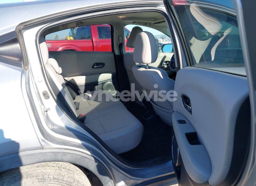 Photo 8 of 2018 Honda Hr-v EX (VIN 3CZRU5H50JG702593)