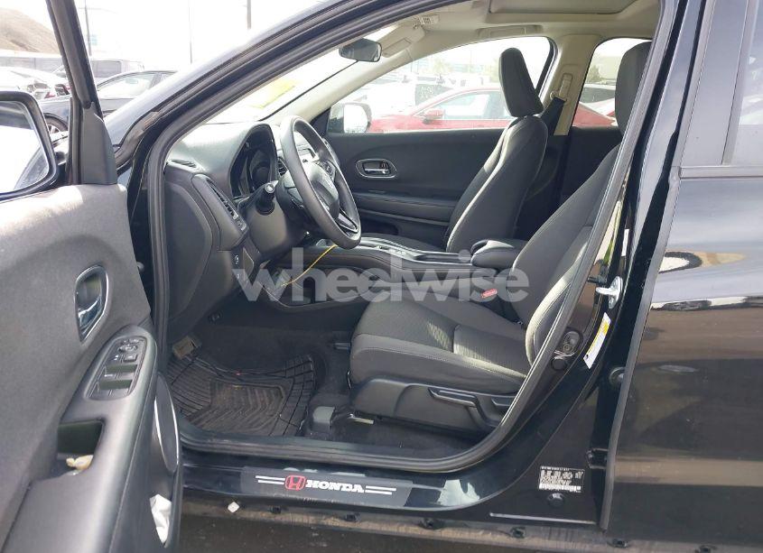 Photo 5 of 2022 Honda Hr-v 2WD EX (VIN 3CZRU5H50NM732958)