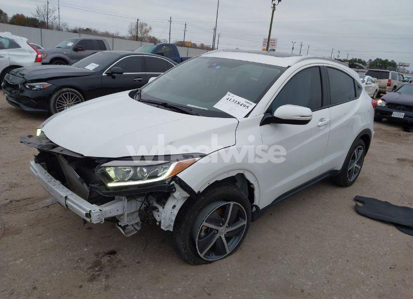 Photo 2 of 2022 Honda Hr-v 2WD EX (VIN 3CZRU5H50NM740784)