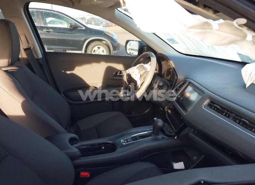 Photo 5 of 2022 Honda Hr-v 2WD EX (VIN 3CZRU5H50NM744513)