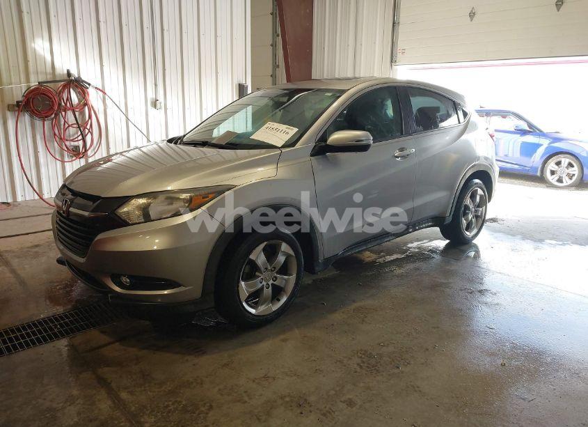 Photo 2 of 2017 Honda Hr-v EX (VIN 3CZRU5H51HM711931)