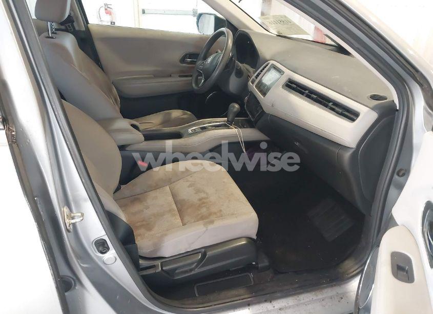 Photo 5 of 2017 Honda Hr-v EX (VIN 3CZRU5H51HM711931)