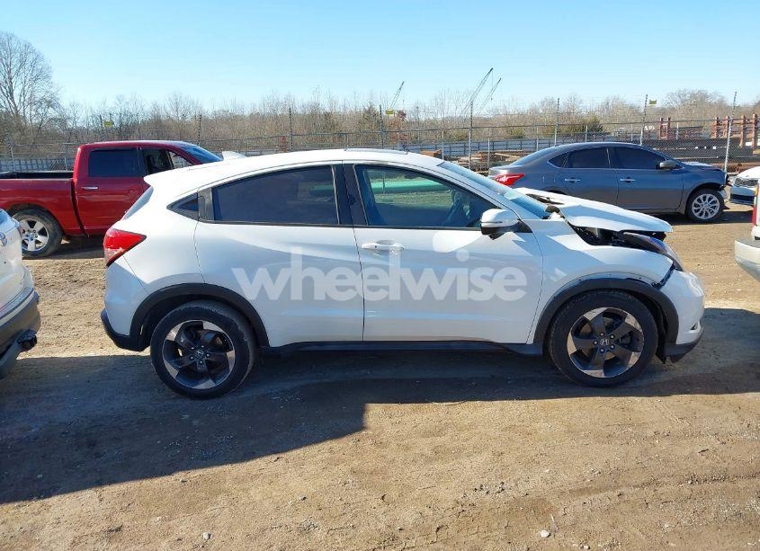 Photo 13 of 2018 Honda Hr-v EX (VIN 3CZRU5H51JM716780)