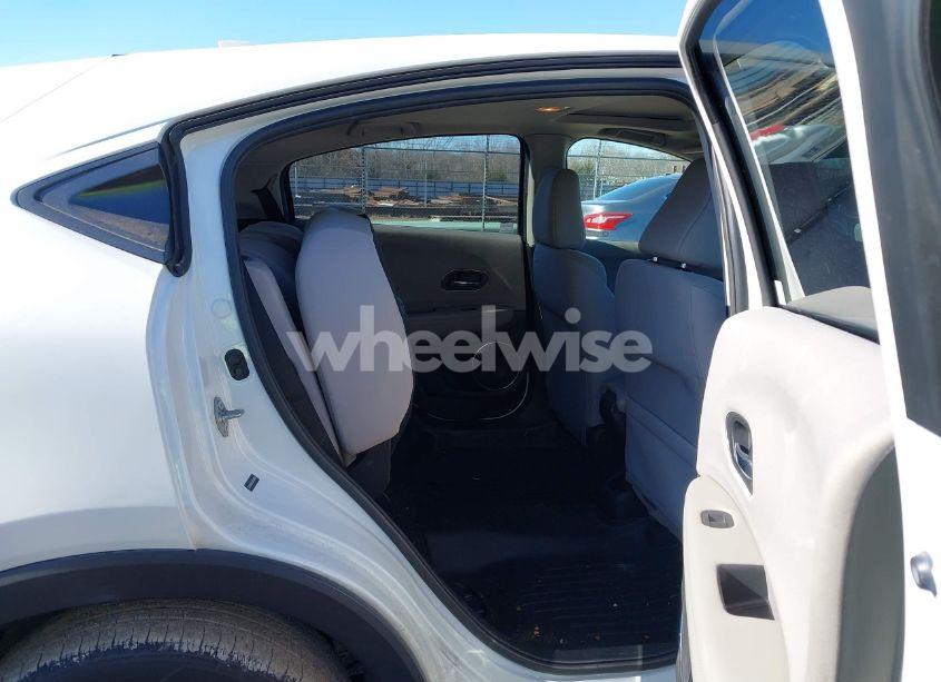 Photo 8 of 2018 Honda Hr-v EX (VIN 3CZRU5H51JM716780)