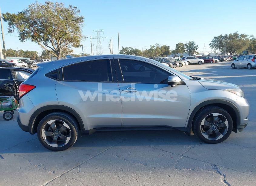Photo 13 of 2018 Honda Hr-v EX (VIN 3CZRU5H51JM721803)
