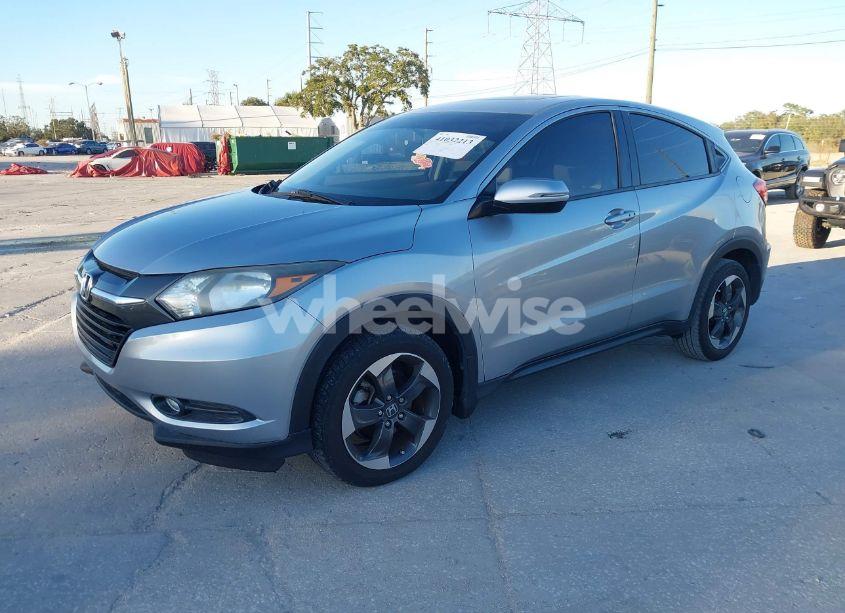 Photo 2 of 2018 Honda Hr-v EX (VIN 3CZRU5H51JM721803)