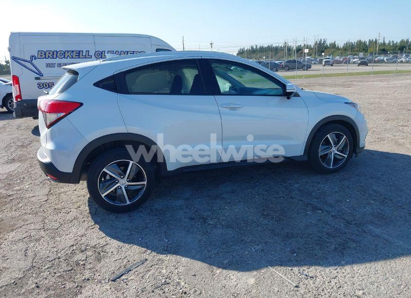 Photo 4 of 2022 Honda Hr-v 2WD EX (VIN 3CZRU5H51NM709995)