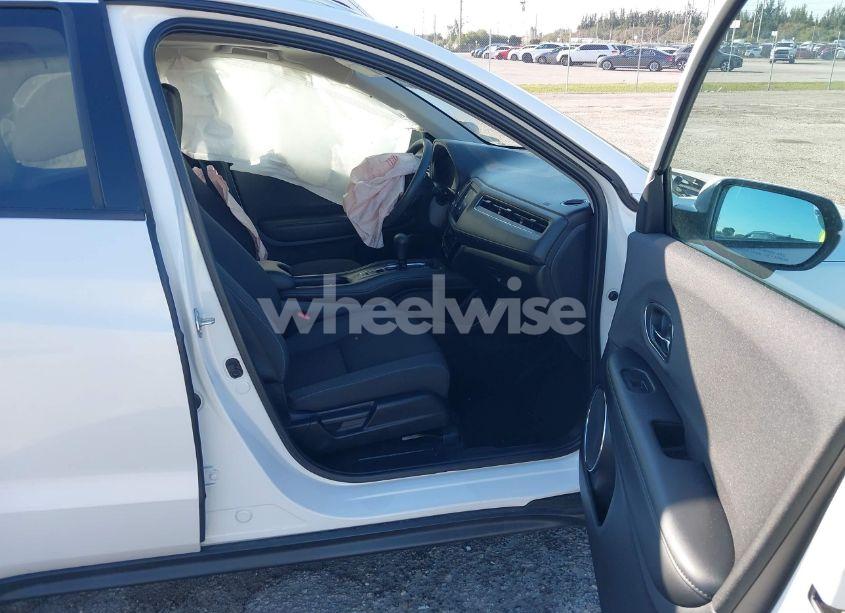 Photo 5 of 2022 Honda Hr-v 2WD EX (VIN 3CZRU5H51NM709995)