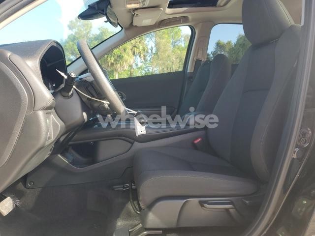 Photo 4 of 2022 HONDA HR-V EX (VIN 3CZRU5H51NM726988)