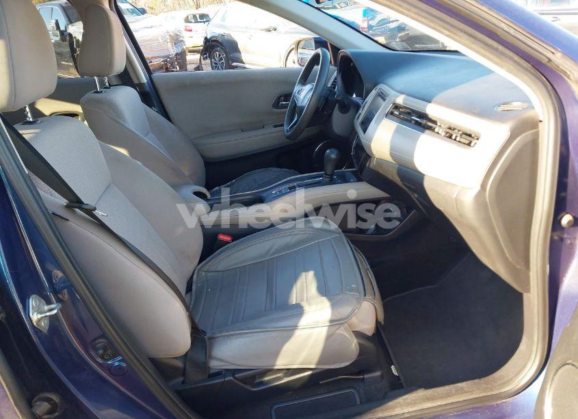 Photo 5 of 2017 Honda Hr-v EX (VIN 3CZRU5H52HM721478)