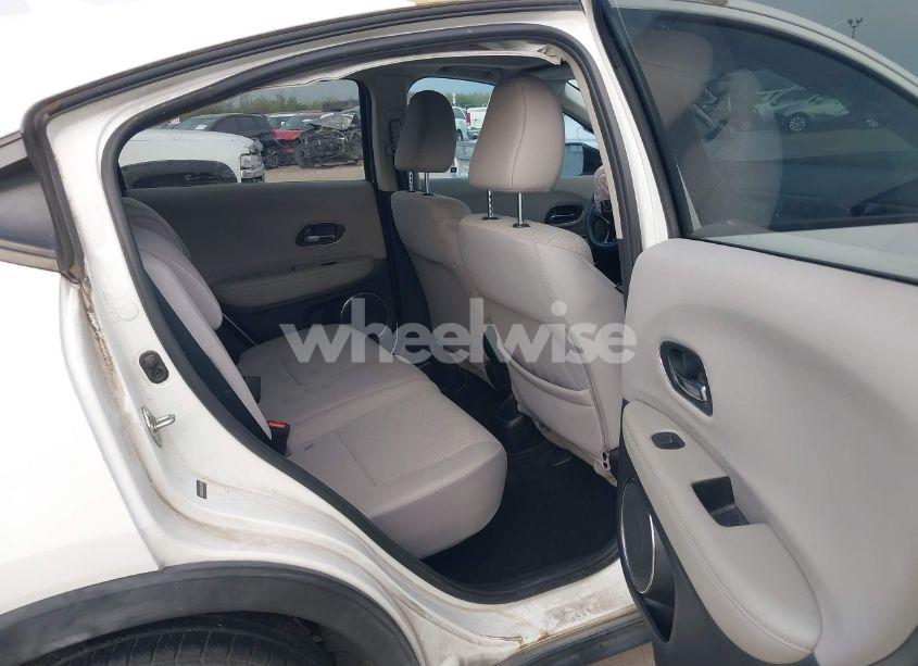 Photo 8 of 2017 Honda Hr-v EX (VIN 3CZRU5H52HM727085)