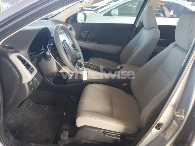 Photo 2 of 2019 HONDA HR-V EX (VIN 3CZRU5H52KM708625)