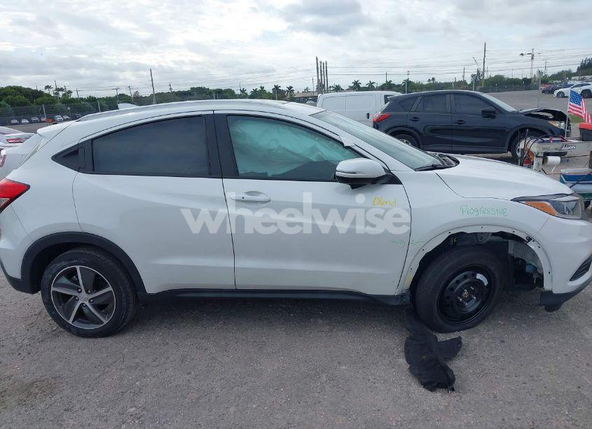 Photo 13 of 2022 Honda Hr-v 2WD EX (VIN 3CZRU5H52NM707611)