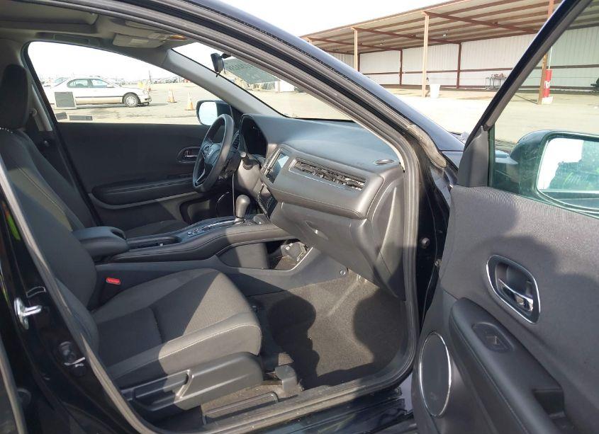 Photo 5 of 2019 Honda Hr-v EX (VIN 3CZRU5H53KM714739)