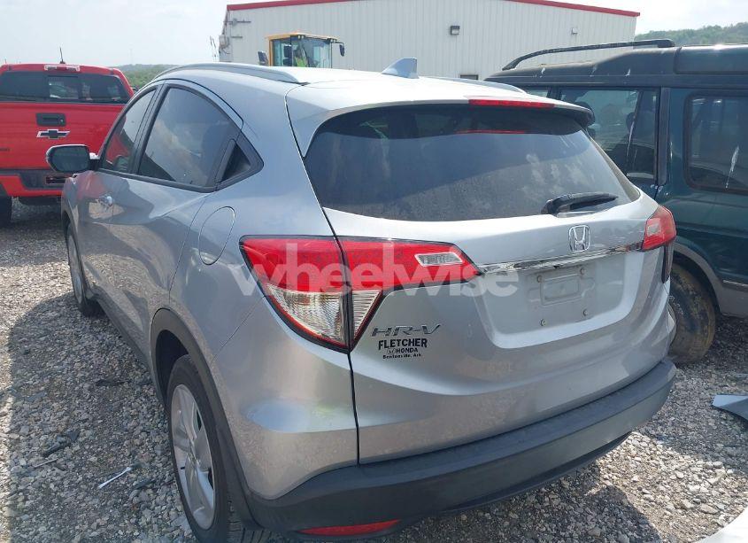 Photo 3 of 2019 Honda Hr-v EX (VIN 3CZRU5H53KM718483)