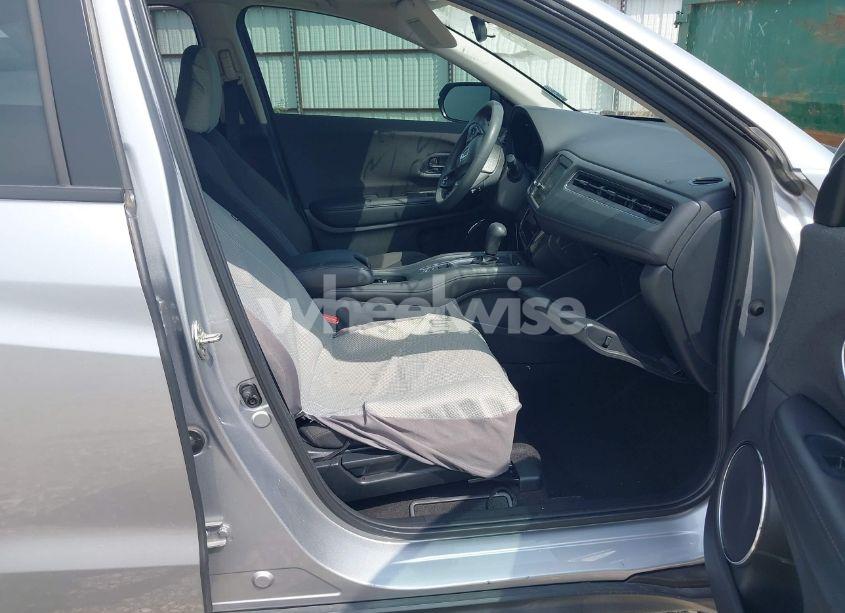 Photo 5 of 2019 Honda Hr-v EX (VIN 3CZRU5H53KM718483)