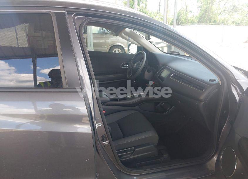 Photo 5 of 2021 Honda Hr-v 2WD EX (VIN 3CZRU5H53MM727803)