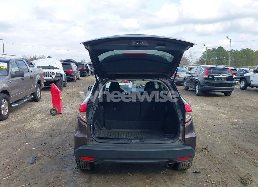 Photo 18 of 2022 Honda Hr-v 2WD EX (VIN 3CZRU5H53NM708654)