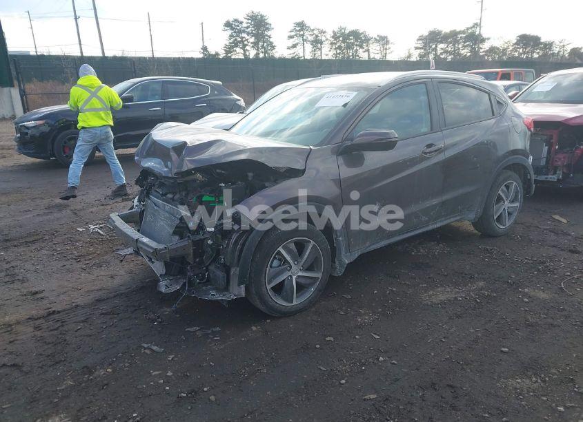 Photo 2 of 2022 Honda Hr-v 2WD EX (VIN 3CZRU5H53NM717175)