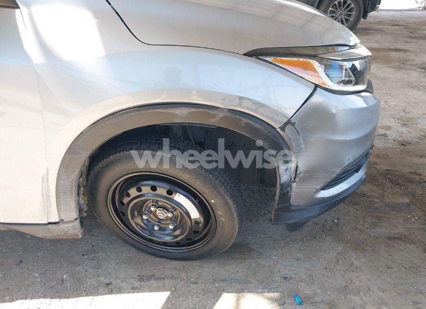 Photo 6 of 2022 Honda Hr-v 2WD EX (VIN 3CZRU5H53NM735580)