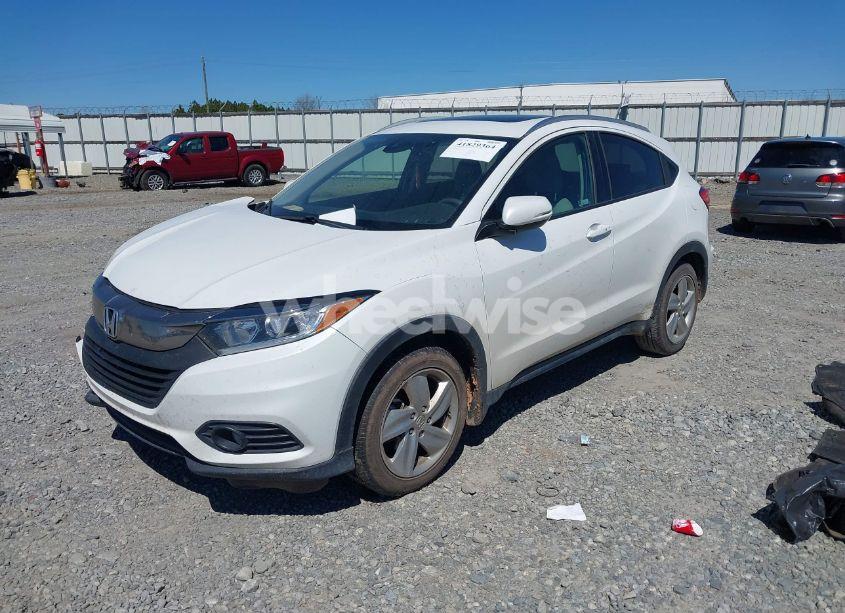 Photo 2 of 2019 Honda Hr-v EX (VIN 3CZRU5H54KM702745)