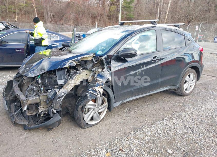 Photo 2 of 2019 Honda Hr-v EX (VIN 3CZRU5H54KM729427)