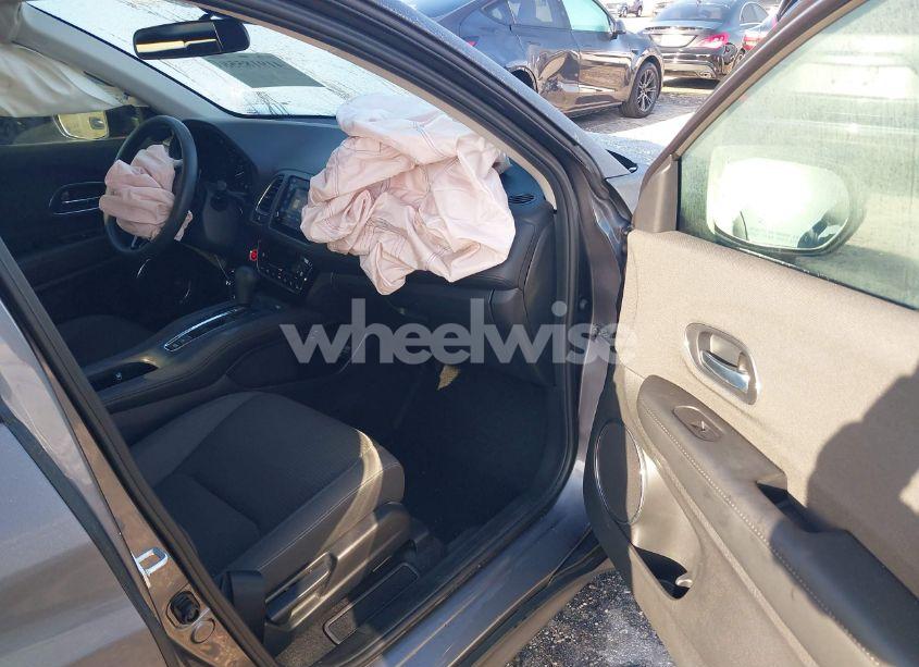 Photo 5 of 2022 Honda Hr-v 2WD EX (VIN 3CZRU5H54NM744496)