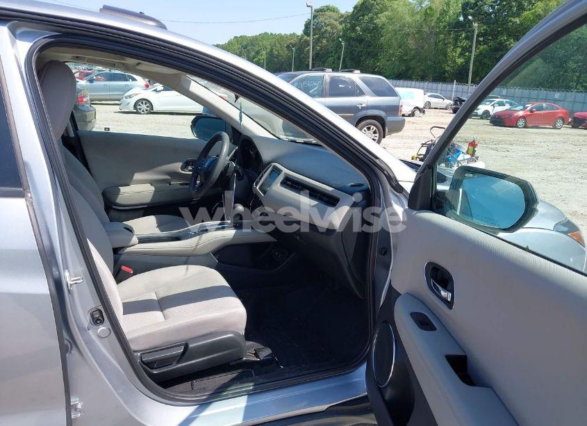 Photo 5 of 2017 Honda Hr-v EX (VIN 3CZRU5H55HM701970)