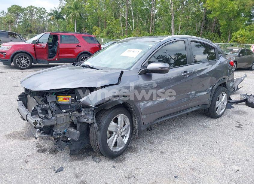 Photo 2 of 2019 Honda Hr-v EX (VIN 3CZRU5H55KM712488)