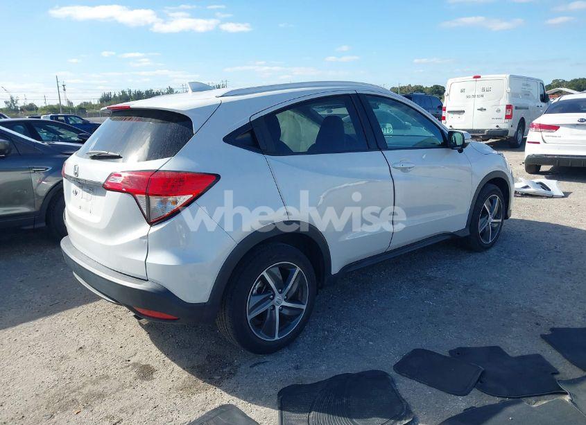 Photo 4 of 2022 Honda Hr-v 2WD EX (VIN 3CZRU5H56NM741311)