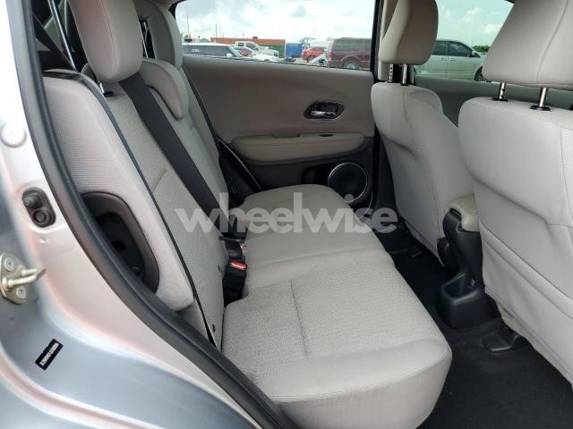 Photo 13 of 2018 HONDA HR-V EX (VIN 3CZRU5H57JG700596)