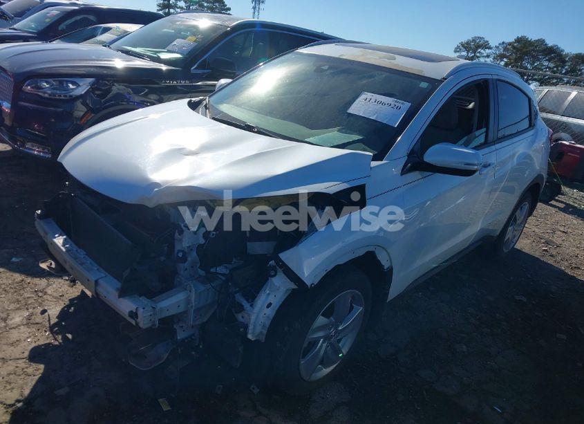 Photo 2 of 2019 Honda Hr-v EX (VIN 3CZRU5H57KM705106)