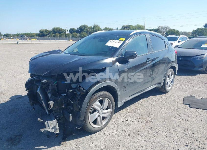 Photo 2 of 2019 Honda Hr-v EX (VIN 3CZRU5H57KM711018)