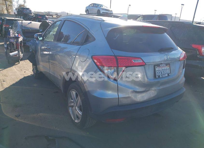 Photo 3 of 2020 Honda Hr-v (VIN 3CZRU5H57LM701543)