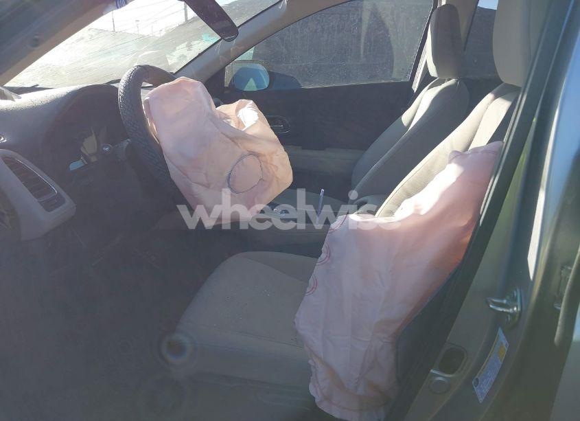 Photo 5 of 2020 Honda Hr-v (VIN 3CZRU5H57LM701543)