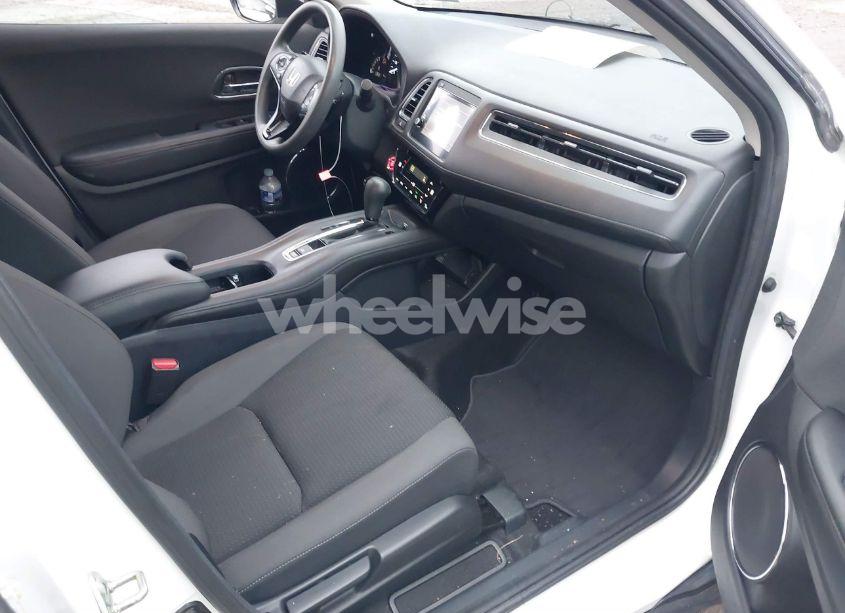 Photo 5 of 2020 Honda Hr-v 2WD EX (VIN 3CZRU5H57LM713935)