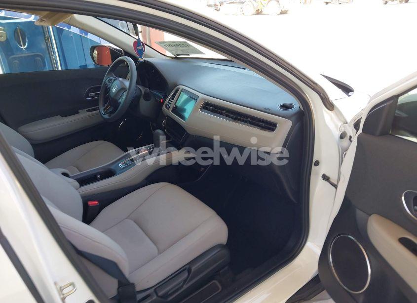 Photo 5 of 2019 Honda Hr-v EX (VIN 3CZRU5H58KM729088)