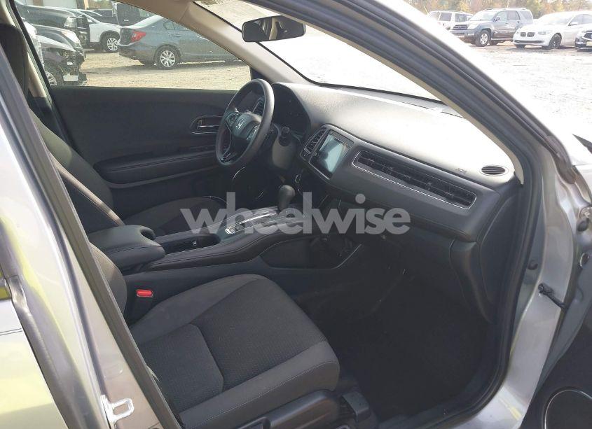 Photo 5 of 2022 Honda Hr-v 2WD EX (VIN 3CZRU5H58NM721576)