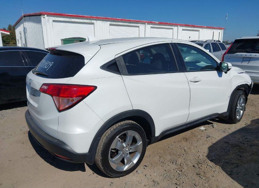 Photo 4 of 2017 Honda Hr-v EX (VIN 3CZRU5H5XHM710714)