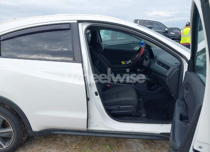 Photo 5 of 2022 Honda Hr-v 2WD EX (VIN 3CZRU5H5XNM704326)