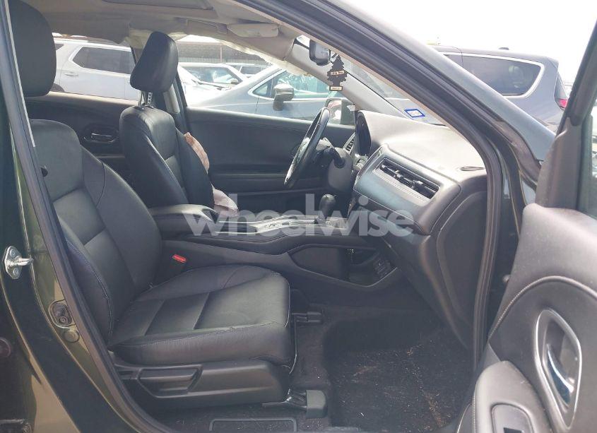 Photo 5 of 2017 Honda Hr-v EX-L (VIN 3CZRU5H72HM723829)