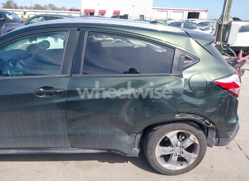 Photo 6 of 2017 Honda Hr-v EX-L (VIN 3CZRU5H72HM723829)