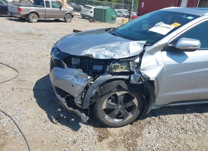 Photo 6 of 2018 Honda Hr-v EX-L (VIN 3CZRU5H72JM711492)