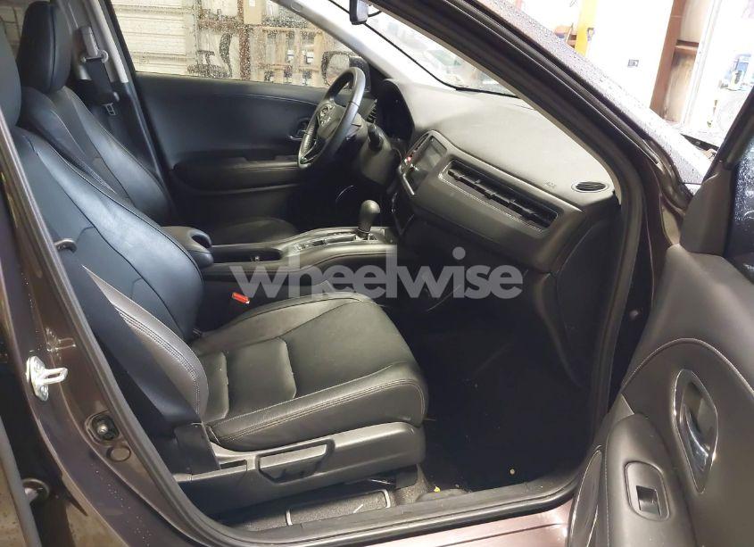 Photo 5 of 2022 Honda Hr-v 2WD EX-L (VIN 3CZRU5H73NM736388)